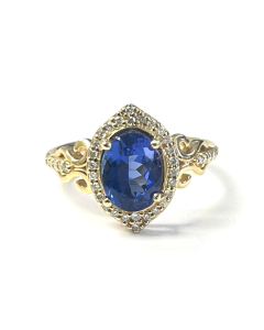 3.33 Ctw Tanzanite and White Diamond Ring in 14K Yellow Gold