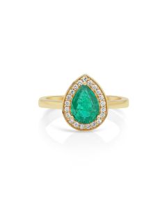 1.31 Cts Emerald and White Diamond Ring in 14K Yellow Gold